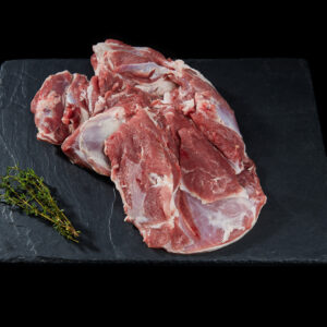 ÉPAULE D'AGNEAU S/OS 900g