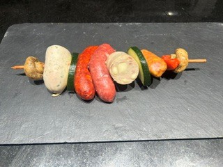BROCHETTE DE SAUCISSES HEUREUSES